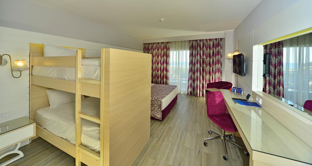Superior Room Bunkbed Sea View